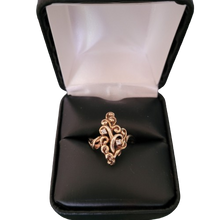 Load image into Gallery viewer, Ring 14K Gold Swirl Design With Two Crystals Size 7.75
