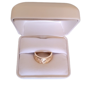 Ring 14K Gold Band with Floral Design Size 7