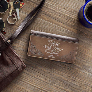 CHECKBOOK COVER - 'TRUST IN THE LORD'